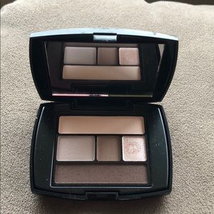 Lancome Makeup - Small Lancôme eye shadow palate Lancome Makeup - Small Lancôme eye shadow palate
